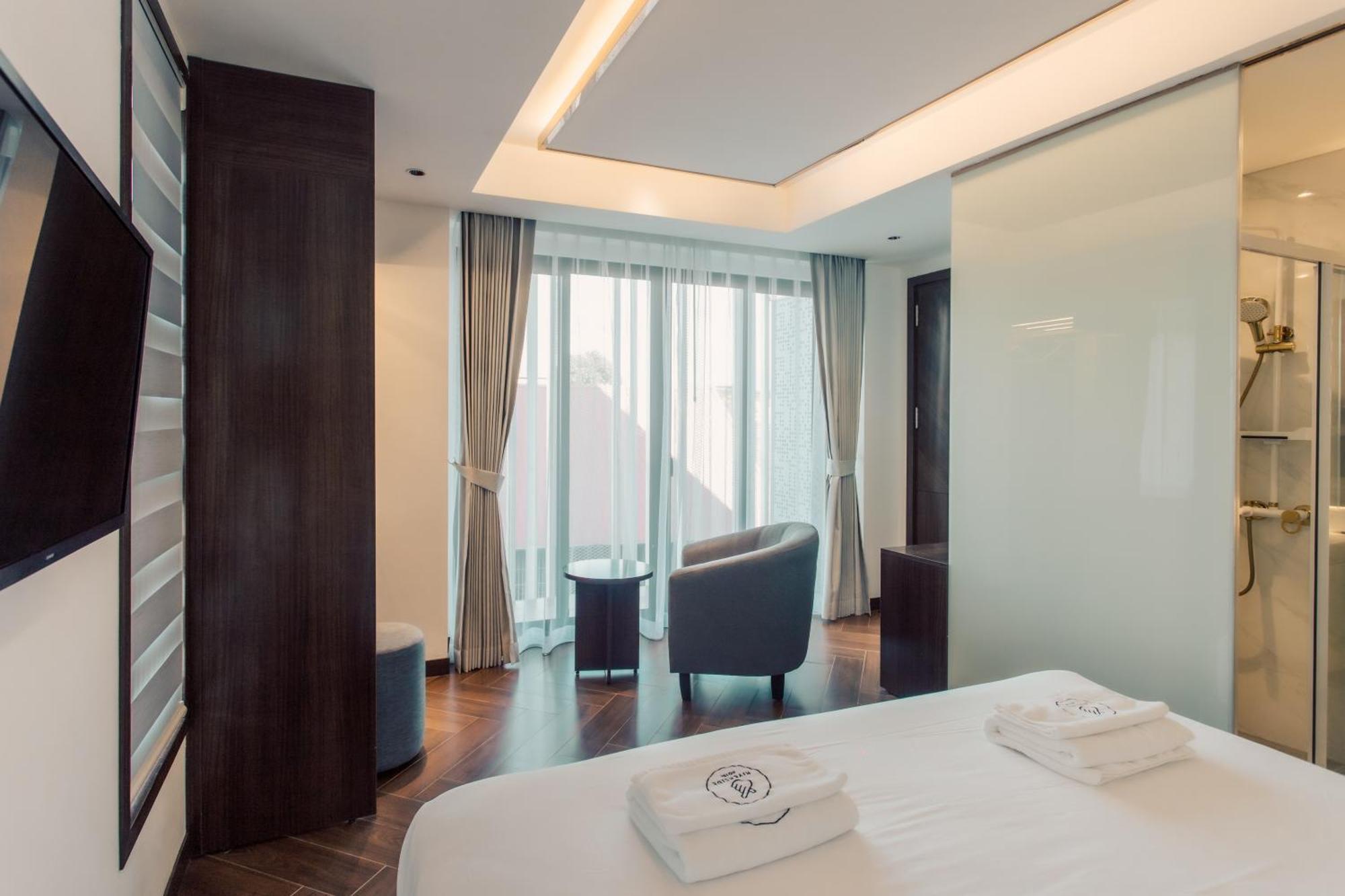 Riverside Hotel 万象 外观 照片