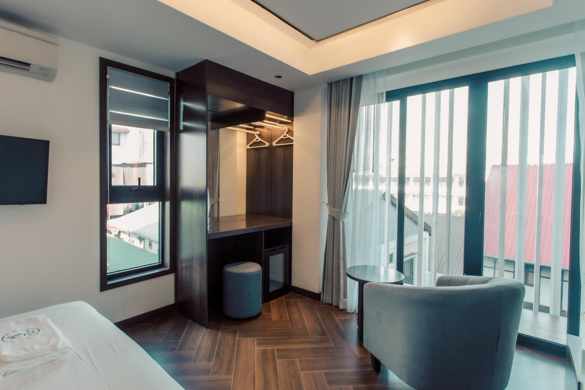 Riverside Hotel 万象 外观 照片