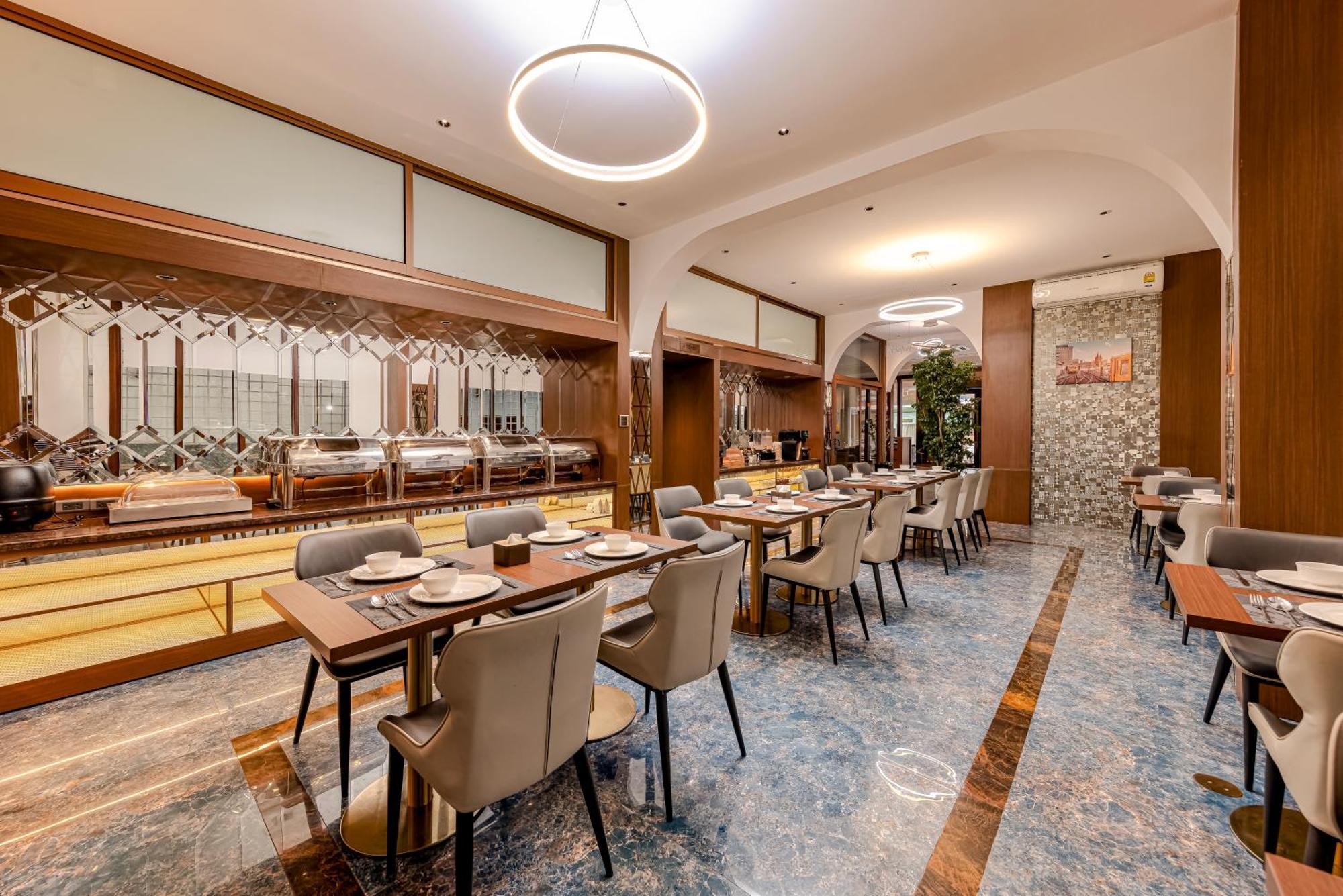 Riverside Hotel 万象 外观 照片
