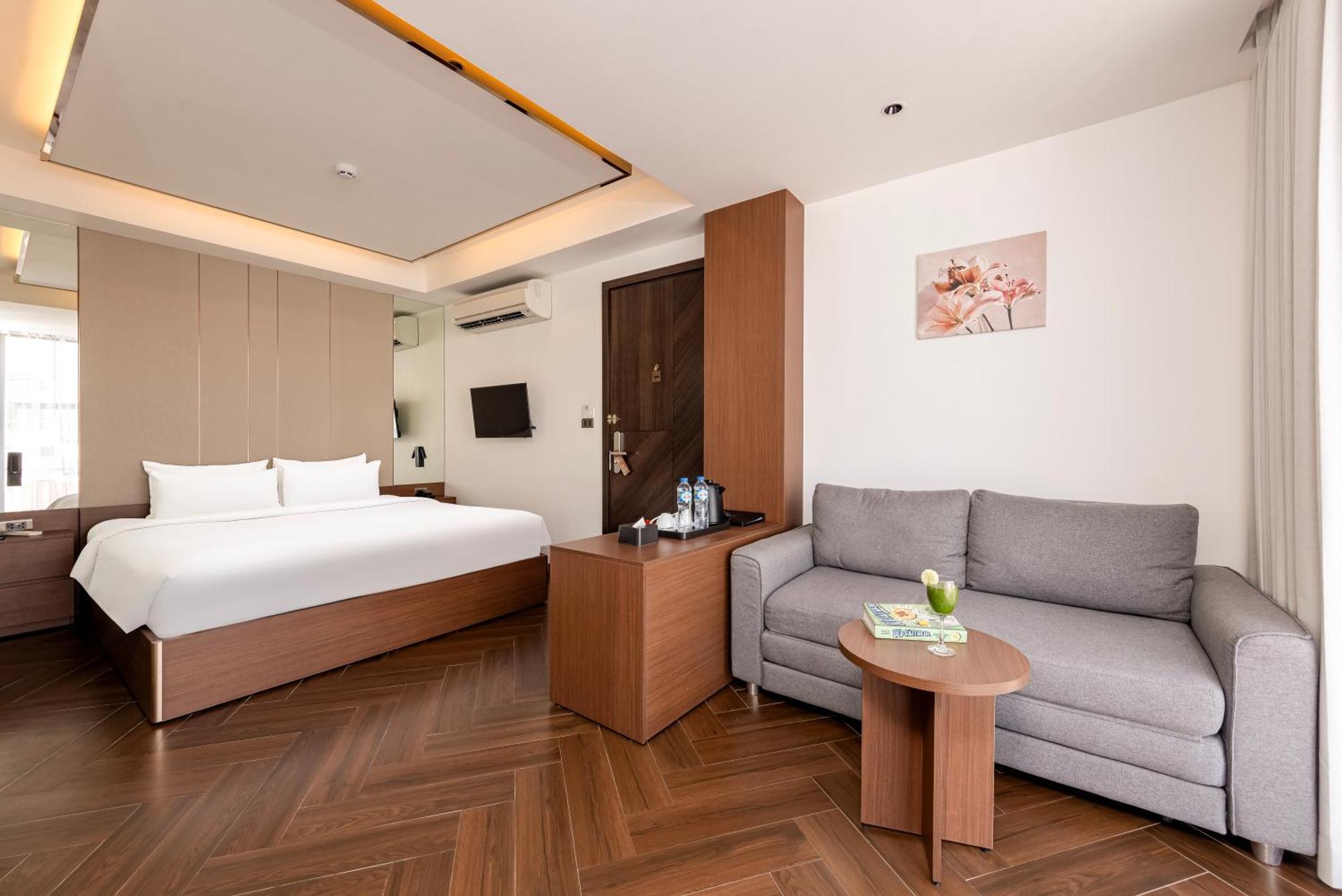 Riverside Hotel 万象 外观 照片
